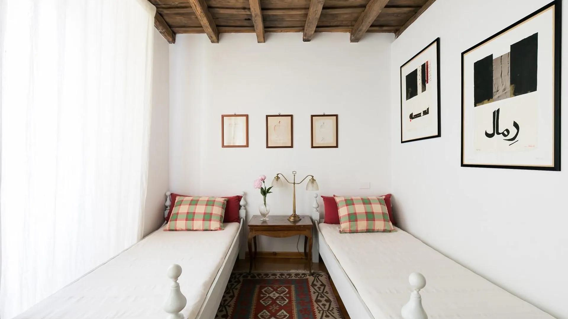 Farnese Charming Apartment Rome Italy